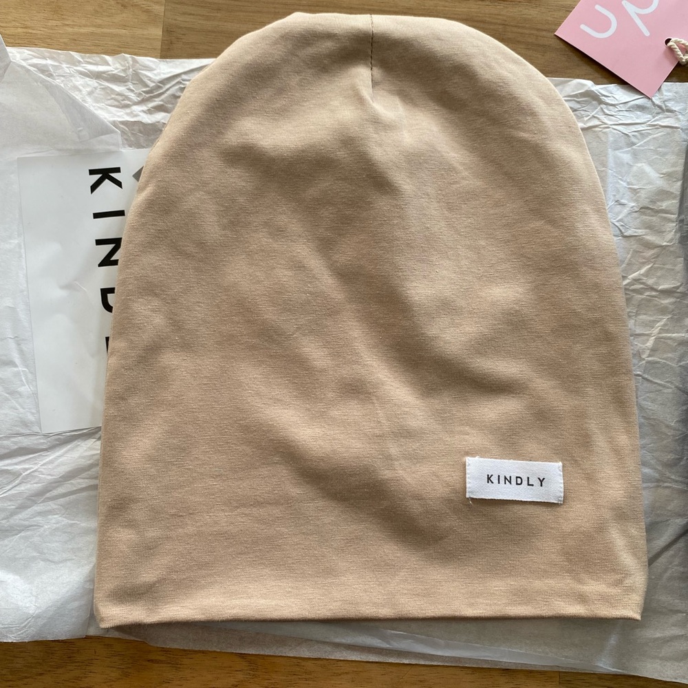 Kindly the label jersey beanie